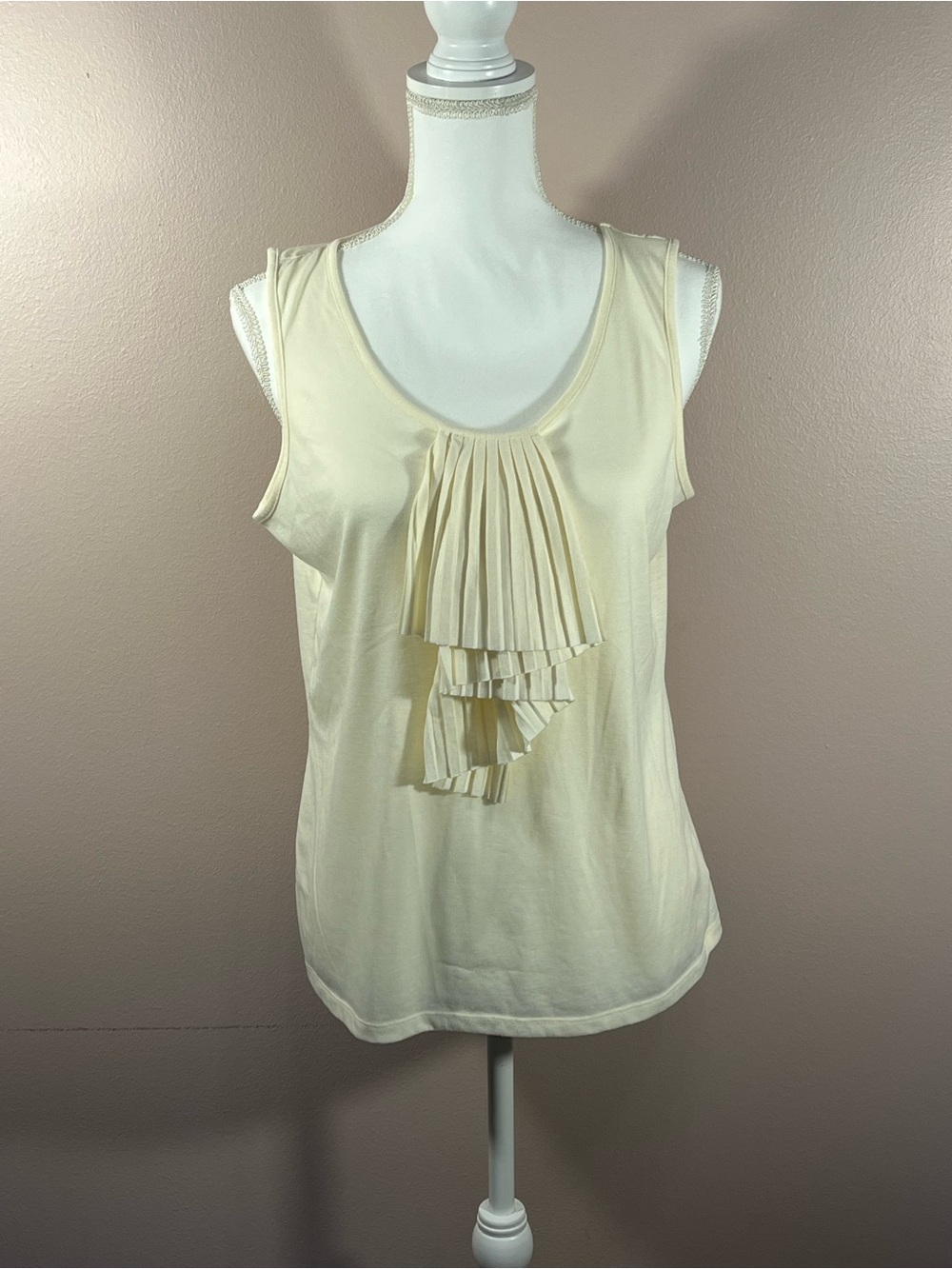 Talbots Cream Sleeveless Pleated Ruffle Front Tank